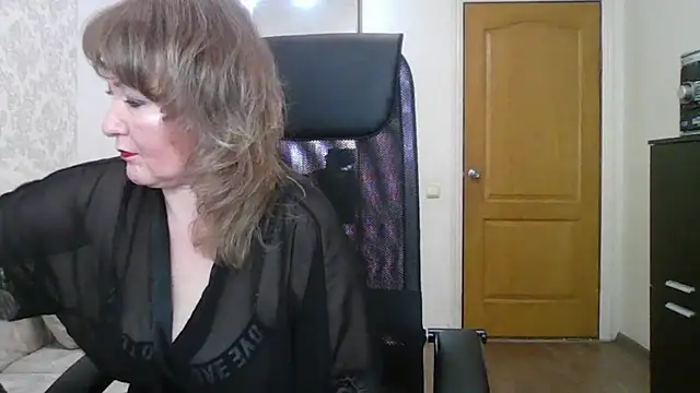 Snapshot of Victoria_secrets_ chatting on 03.03.25 Victoria secrets online show from 03.03.25