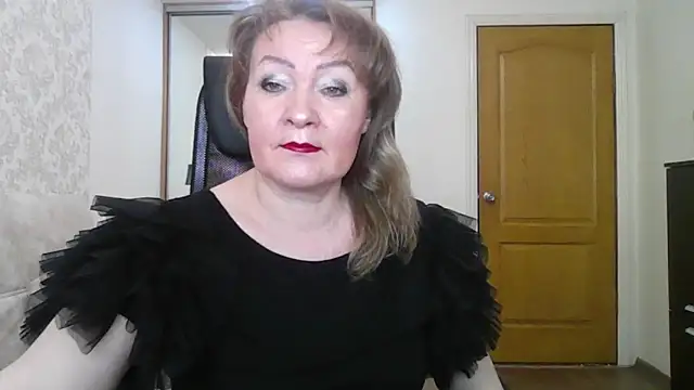 Snapshot of Victoria_secrets_ chatting on 03.07.25 Victoria secrets online show from 03.07.25