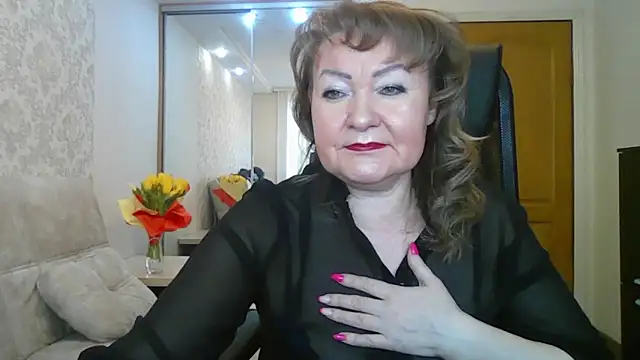 Snapshot of Victoria_secrets_ chatting on 03.23.25 Victoria secrets online show from 03.23.25