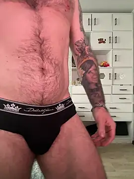 Snapshot of AlexFuck_79 chatting on 03.01.25 AlexFuck 79 online show from 03.01.25