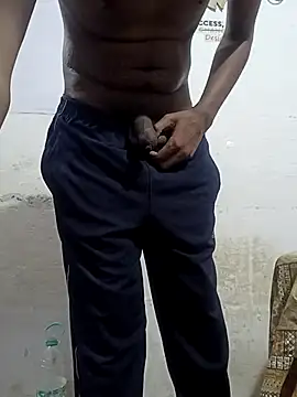 Snapshot of boyyouwant33 chatting on 03.10.25 boyyouwant33 online show from 03.10.25