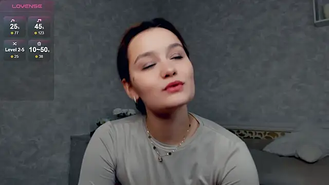 Snapshot of VeronaBlink chatting on 03.04.25 VeronaBlink online show from 03.04.25