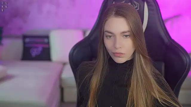 Layla Sweet  online show from 01.12.26