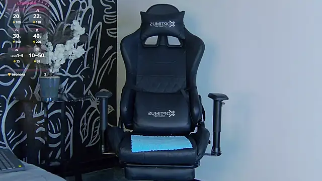 Arii moon online show from 02.27.25