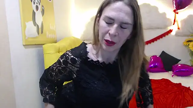 TessaDaybreak online show from 03.02.25