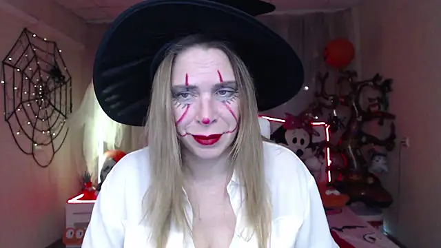 TessaDaybreak online show from 10.31.25