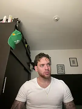 Snapshot of arnold_bekam chatting on 02.19.25 arnold bekam online show from 02.19.25