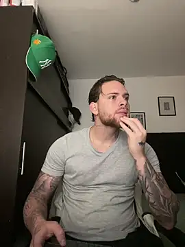 Snapshot of arnold_bekam chatting on 02.25.25 arnold bekam online show from 02.25.25