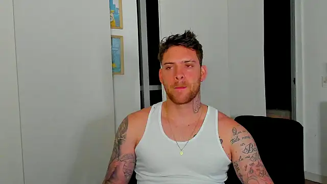 Snapshot of arnold_bekam chatting on 10.04.25 arnold bekam online show from 10.04.25