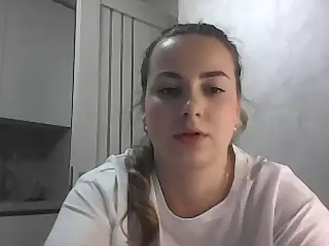 Snapshot of GoddessTenderness chatting on 02.26.25 GoddessTenderness online show from 02.26.25