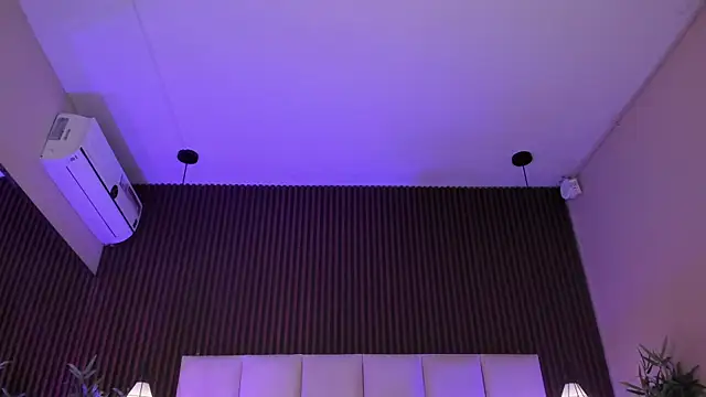 MelanieHillss online show from 06.06.26