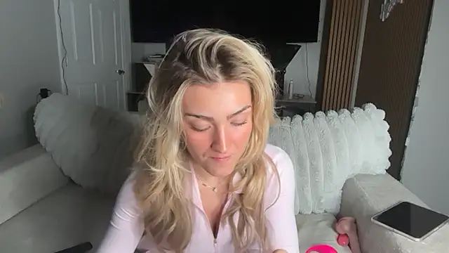 meggsworld online show from 04.19.26