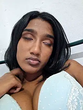 Snapshot of indianpink_lips chatting on 03.20.25 indianpink lips online show from 03.20.25