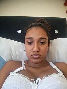 Snapshot of indianpink_lips chatting on 11.05.25 indianpink lips online show from 11.05.25