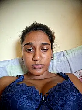 Snapshot of indianpink_lips chatting on 11.13.25 indianpink lips online show from 11.13.25