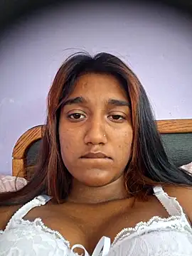 indianpink lips online show from 04.14.26