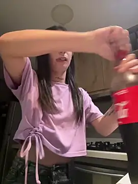 Snapshot of candycami19 chatting on 03.05.25 candycami19 online show from 03.05.25