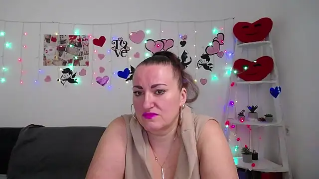 DianaMGG online show from 03.06.25