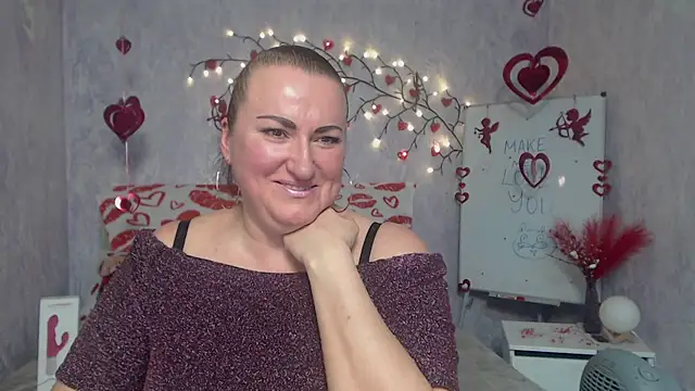 DianaMGG online show from 02.10.26