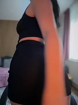 Snapshot of YoungHotMilf97 chatting on 02.24.26 YoungHotMilf97 online show from 02.24.26