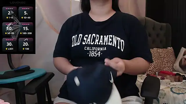 Snapshot of melany_rouse18 chatting on 05.19.26 melany rouse18 online show from 05.19.26