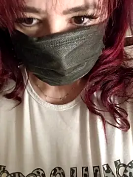 Snapshot of Loly2025 chatting on 12.18.25 Loly2025 online show from 12.18.25