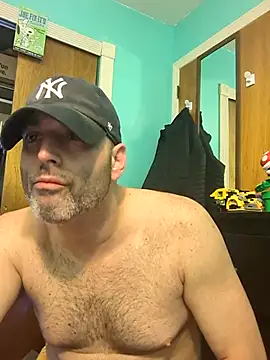 Snapshot of Novabear6996 chatting on 03.11.25 Novabear6996 online show from 03.11.25