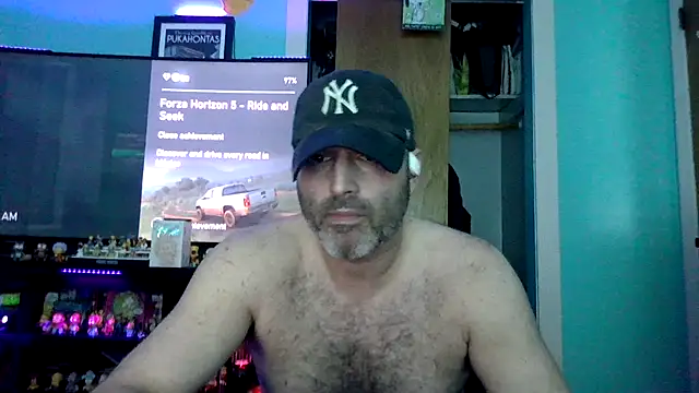Snapshot of Novabear6996 chatting on 09.20.25 Novabear6996 online show from 09.20.25