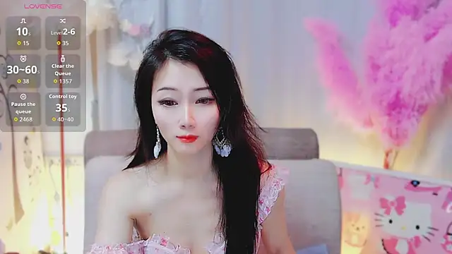 Snapshot of adelamiller chatting on 02.02.26 adelamiller online show from 02.02.26