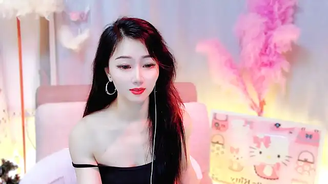 Snapshot of adelamiller chatting on 03.01.26 adelamiller online show from 03.01.26