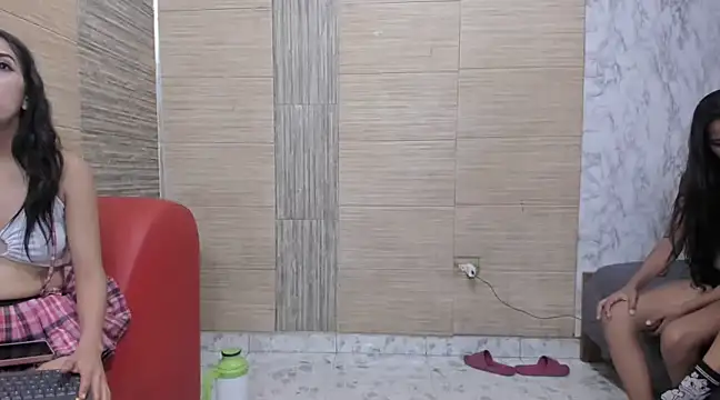 Snapshot of crazylatinagirls chatting on 02.16.25 crazylatinagirls online show from 02.16.25