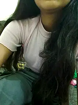 Snapshot of Aaradhna-hoy chatting on 02.28.25 Aaradhna-hoy online show from 02.28.25