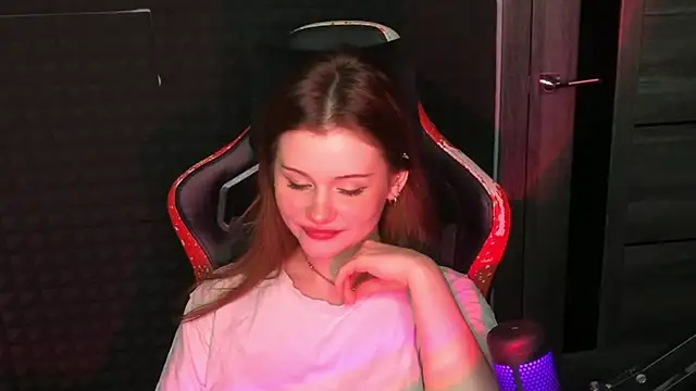 Snapshot of baby_Milaaaaaaa chatting on 02.26.25 baby Milaaaaaaa online show from 02.26.25