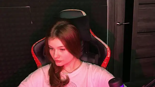 Snapshot of baby_Milaaaaaaa chatting on 02.27.25 baby Milaaaaaaa online show from 02.27.25