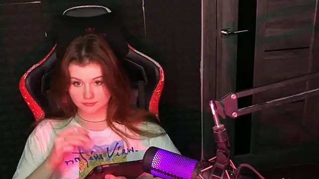 Snapshot of baby_Milaaaaaaa chatting on 03.04.25 baby Milaaaaaaa online show from 03.04.25