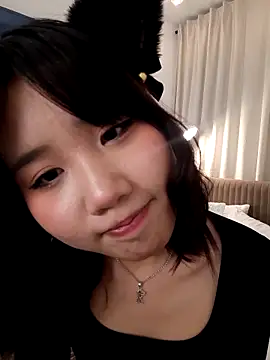 HitomiAoki online show from 02.22.25