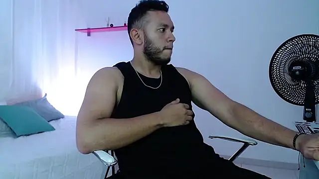 Double R12 online show from 03.04.25