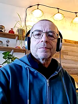 Xavspank2 online show from 02.17.26