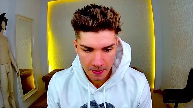 Snapshot of MaxKaiden chatting on 02.10.26 MaxKaiden online show from 02.10.26