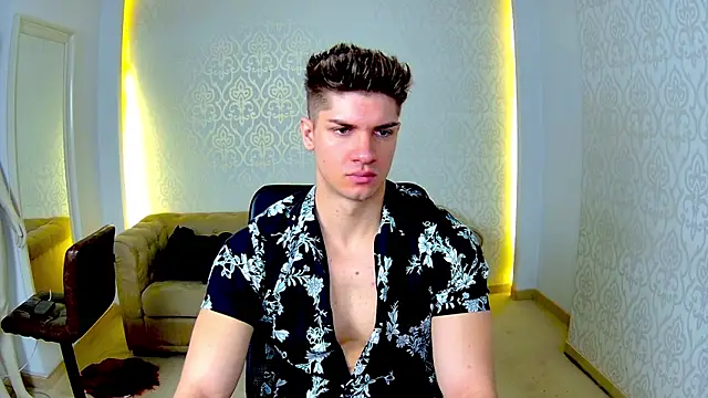 Snapshot of MaxKaiden chatting on 02.12.26 MaxKaiden online show from 02.12.26