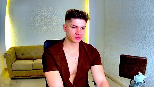 Snapshot of MaxKaiden chatting on 02.27.26 MaxKaiden online show from 02.27.26