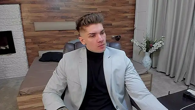 MaxKaiden online show from 03.21.26