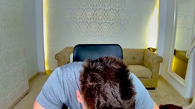 MaxKaiden online show from 04.15.26