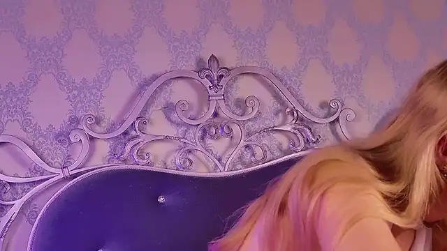 BECKI VRES online show from 09.16.25