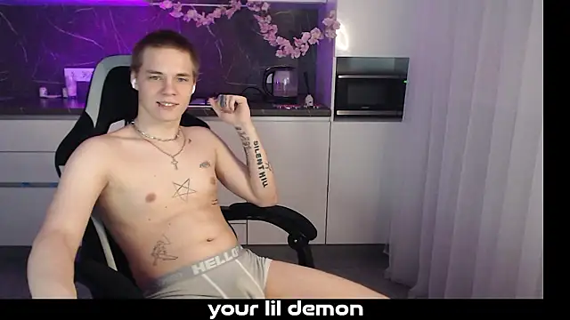 Snapshot of yourlildemon chatting on 03.05.26 yourlildemon online show from 03.05.26