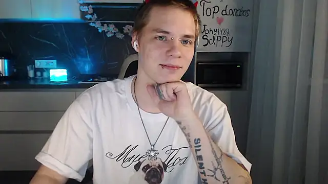 Snapshot of yourlildemon chatting on 03.23.26 yourlildemon online show from 03.23.26