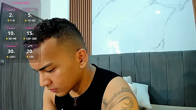 Rafa2004Cruz online show from 09.18.25