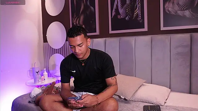 Rafa2004Cruz online show from 03.31.26