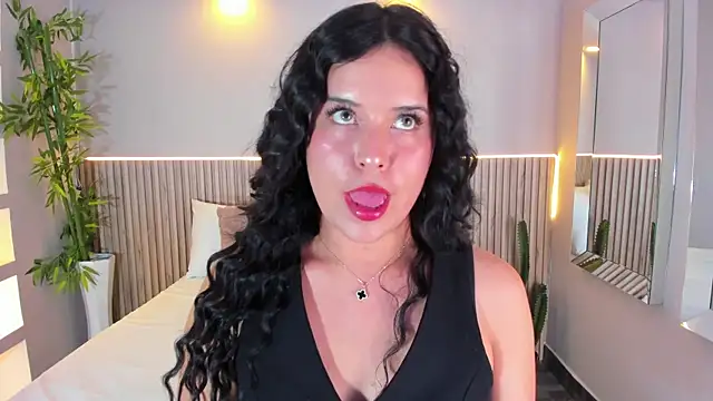 Snapshot of GeorginaReyes chatting on 09.09.25 GeorginaReyes online show from 09.09.25