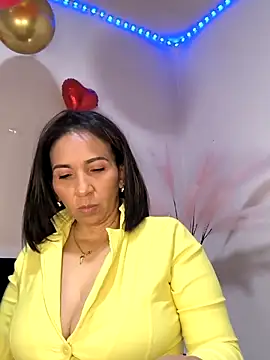 Snapshot of Mrsvictoriaaa chatting on 02.21.25 Mrsvictoriaaa online show from 02.21.25